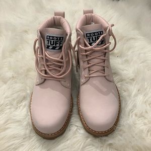 Brand new Roots pale pink tuff boots